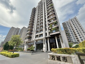 文山方城市待售房屋