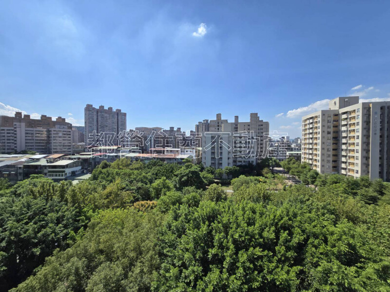 面安邦公園樹海華廈2+1房+車位☎住商孫小樂