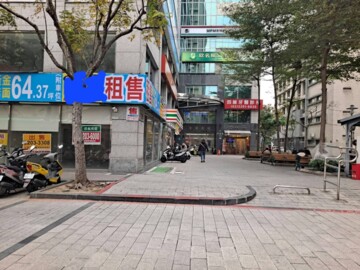 鑫典團隊鴻金寶百貨☆四維路金源廣場☆1+2樓金 - Image 1