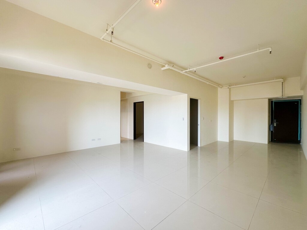 高雄市前鎮區崑庭敦峰待售房屋