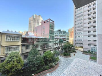 皇城帝寶/陸光七村甲區待售房屋