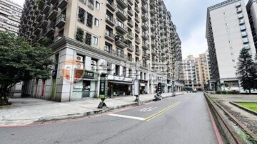 台北桂冠羅浮宮區待售房屋