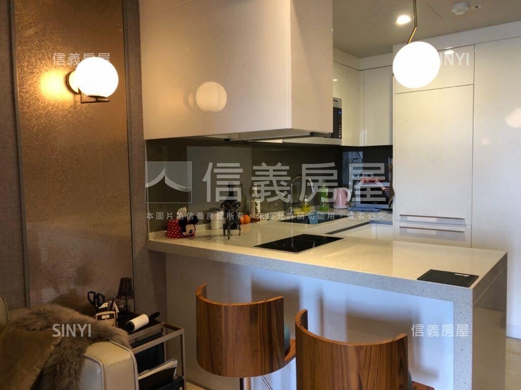 台北市中山區冠德君閱待售房屋