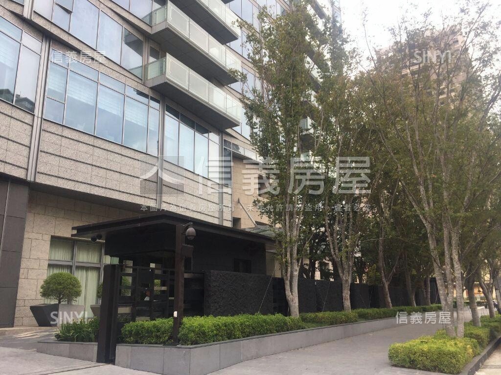 樂屋_台中市西屯區寶輝秋紅谷待售房屋 台中市西屯區寶輝秋紅谷待售房屋