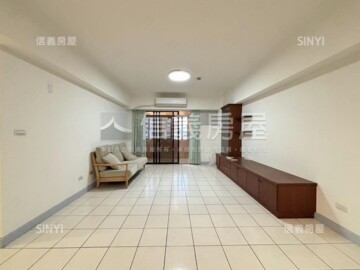 皇家大學城待售房屋