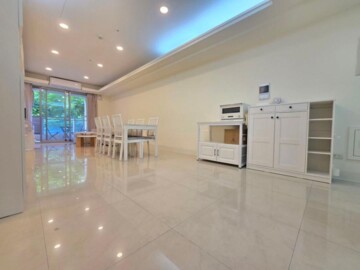 遠雄大學風呂待售房屋