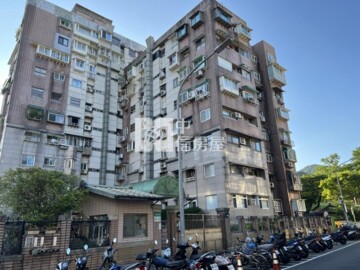 大湖內閣待售房屋