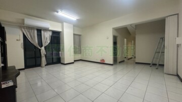 新建街住家 - Image 1