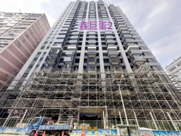 鑫巨蛋2待售房屋