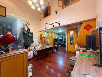 宏國德行東路透天待售房屋