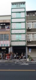 近東門圓環,新整五層67坪透天；店住皆宜 - Image 1