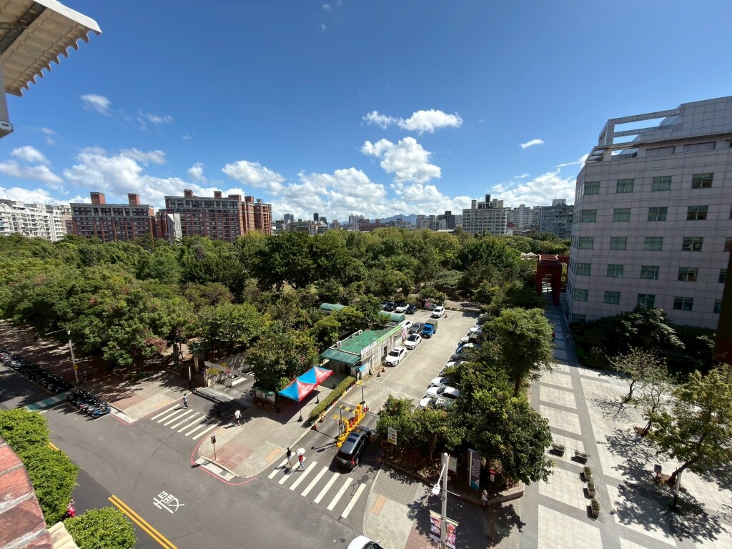 🍀正面四號公園邊間3+1近永安捷運站中安街第一排