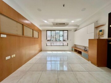 閱讀左岸待售房屋