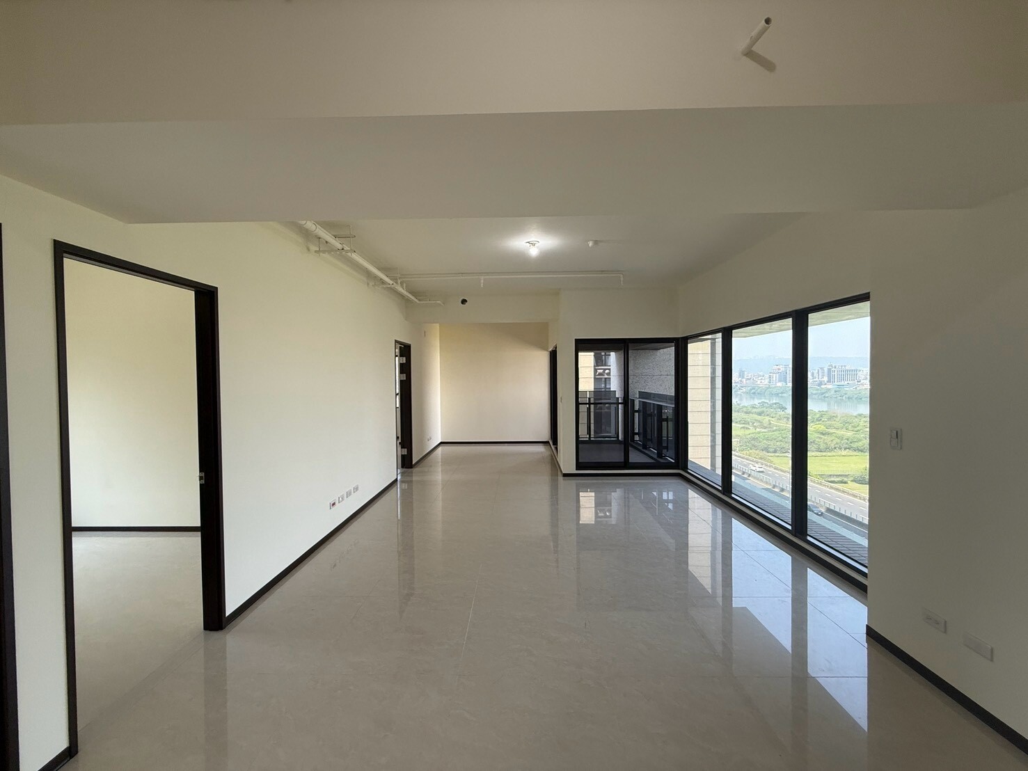 樂屋_新北市板橋區榮群擎川待售房屋 新北市板橋區榮群擎川待售房屋